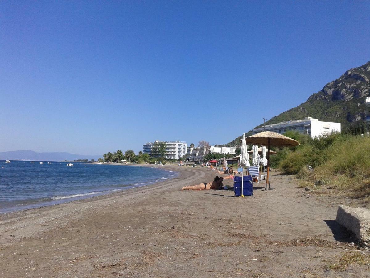 Mare E Monti1 Lägenhet Kamena Vourla Exteriör bild